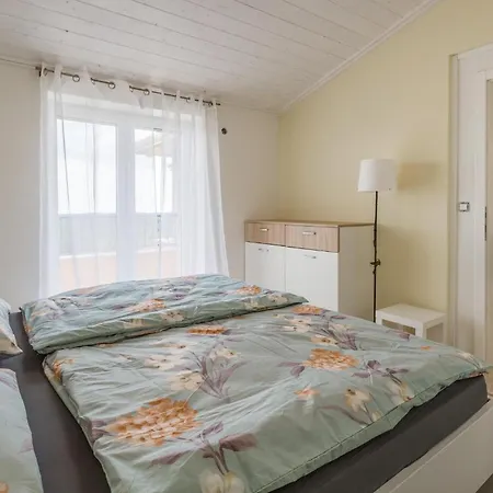 Appartement Cozy In With Kitchen Umag